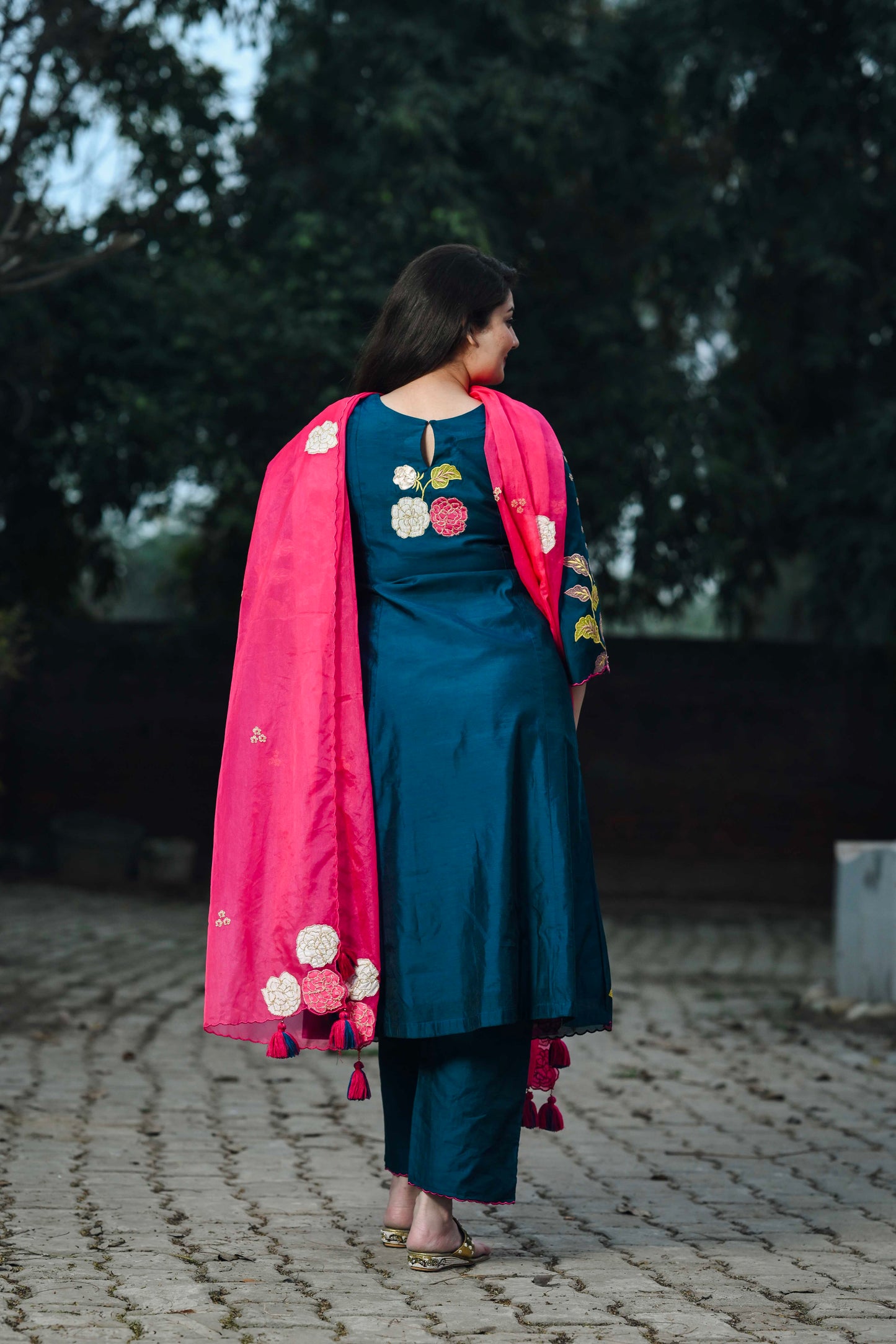 Cutwork Leaf Set – Potlis (Separately Priced ₹2000 Each)